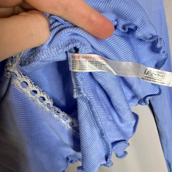 Out From Under Blue Lace Trim Ruffle Crop Top Long Sleeve Rosette Coquette XS - Picture 7 of 11